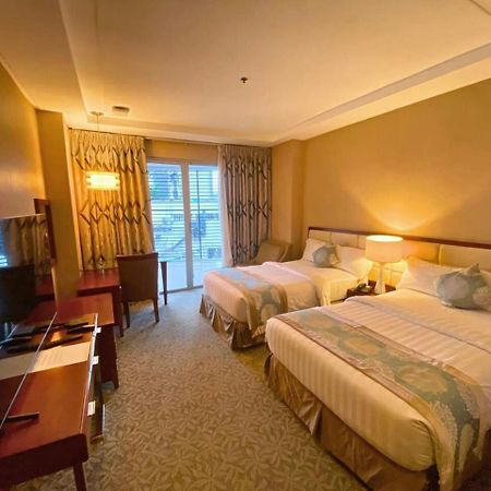 The Avenue Plaza Hotel Нага Екстер'єр фото