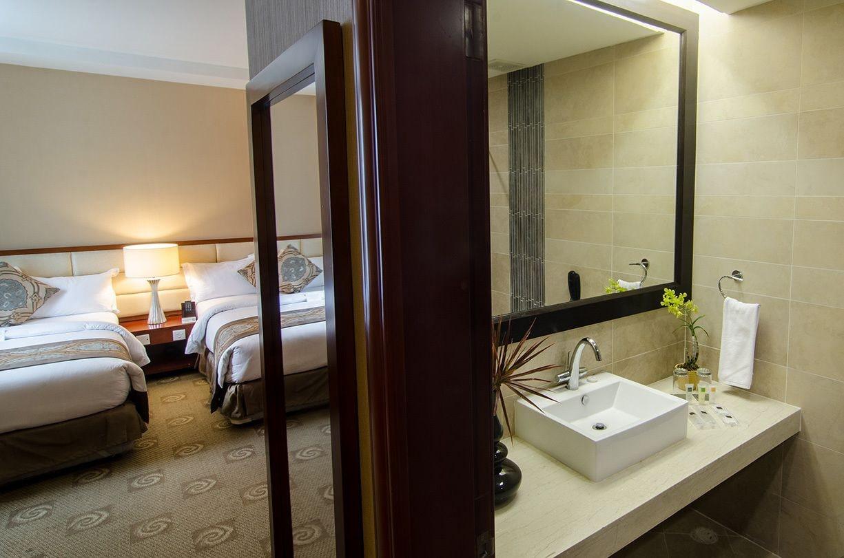 The Avenue Plaza Hotel Нага Екстер'єр фото